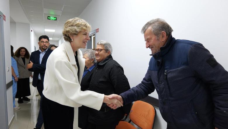 Ministrja Sala: Nisim riformatim të thellë të sistemit spitalor në të gjithë vendin